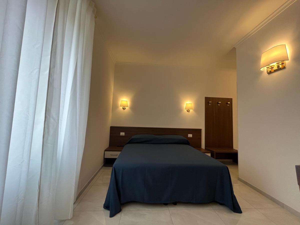 Giovanni Guest House Рим Екстериор снимка
